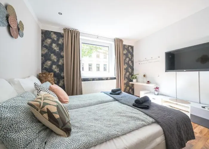 Big Luxury 3br Near Center דירה וינה
