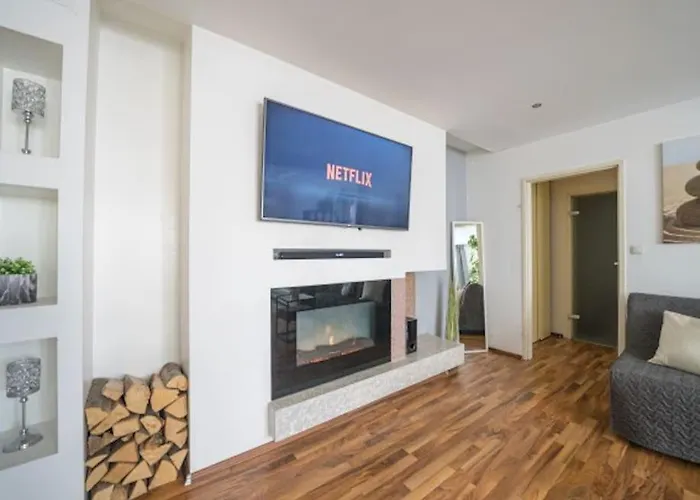 Big Luxury 3br Near Center דירה וינה